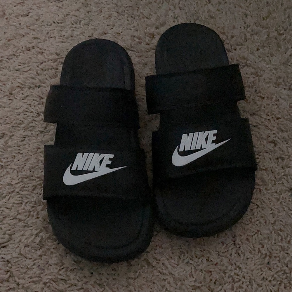 Nike slides size 8